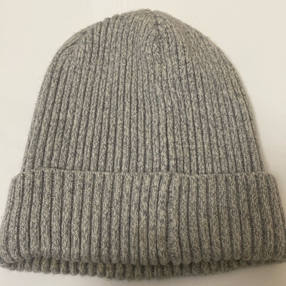 Wilfred Free Grey Beanie - Picture 1 of 2